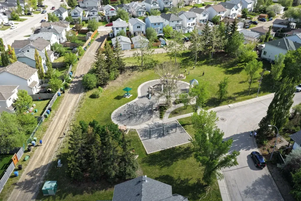 279 Hidden Hills Road NW Calgary AB T3A 5X9