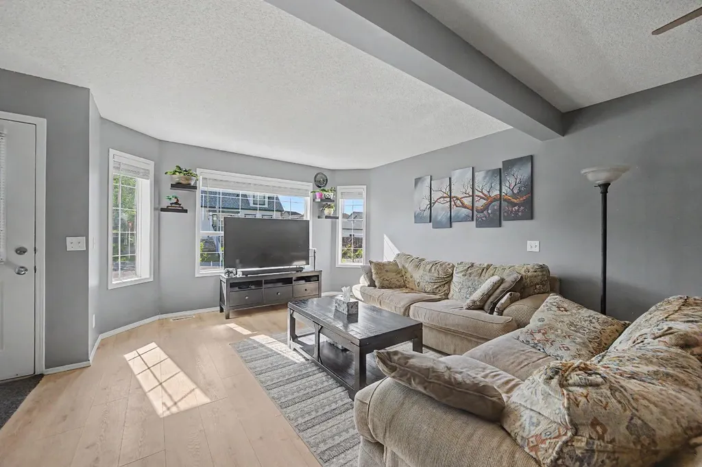 279 Hidden Hills Road NW Calgary AB T3A 5X9