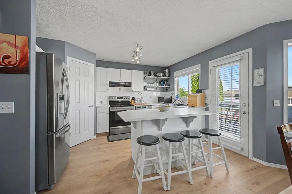 279 Hidden Hills Road NW Calgary AB T3A 5X9
