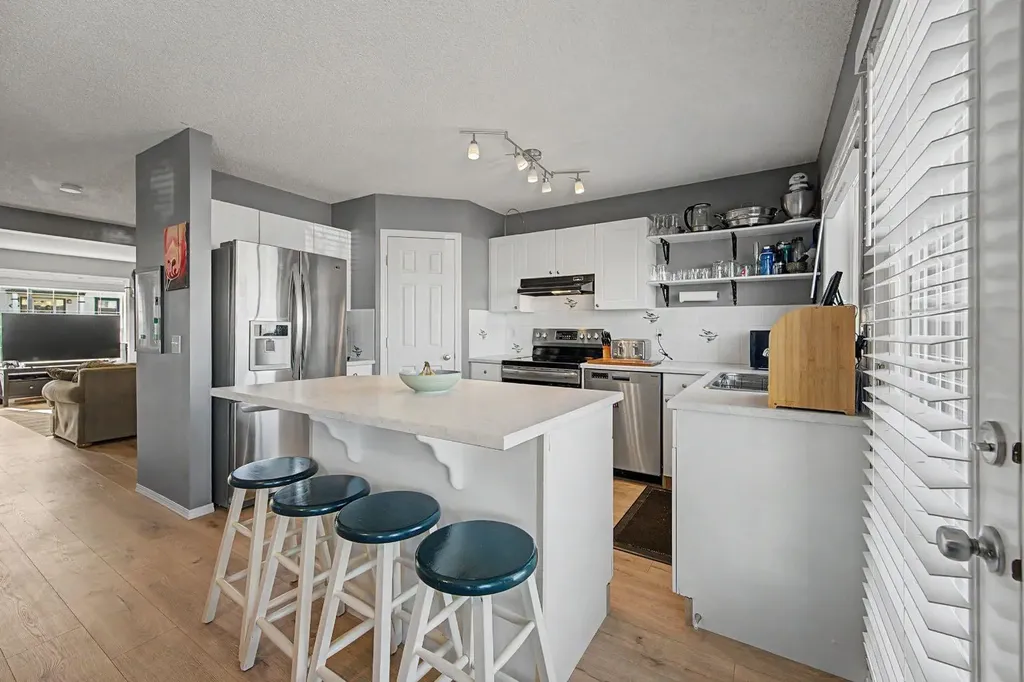 279 Hidden Hills Road NW Calgary AB T3A 5X9