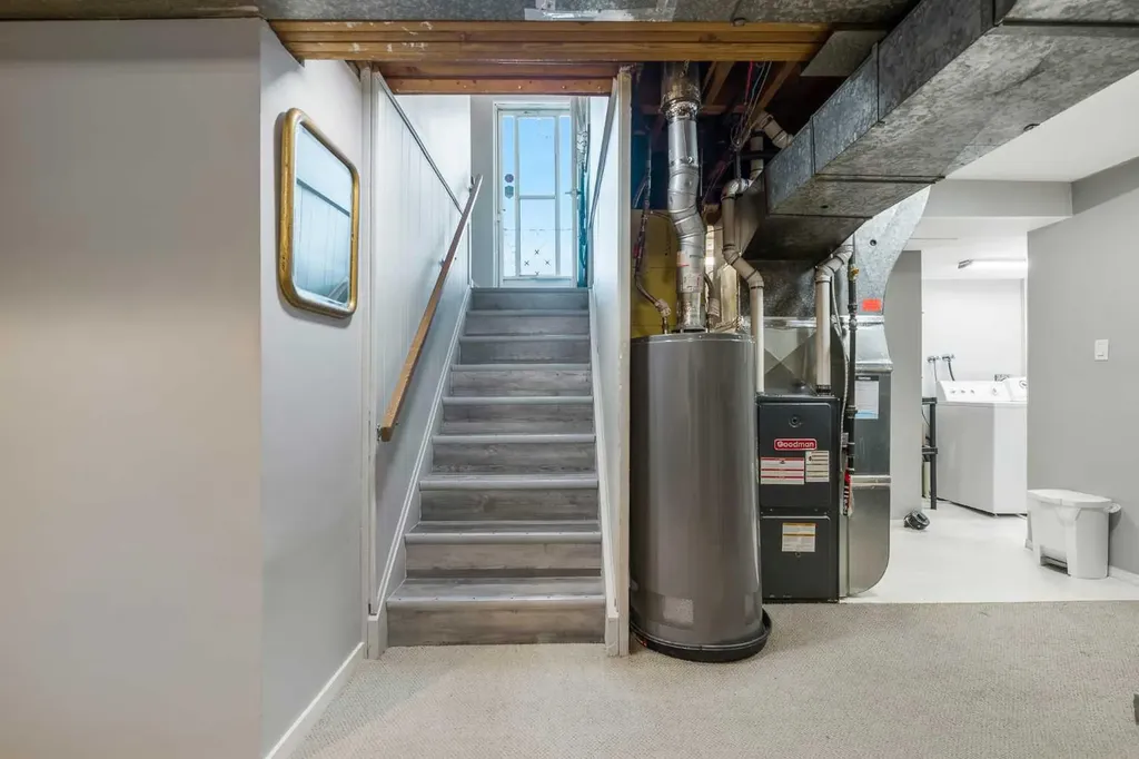 126 Springwood Drive SW Calgary AB T2W 0K5