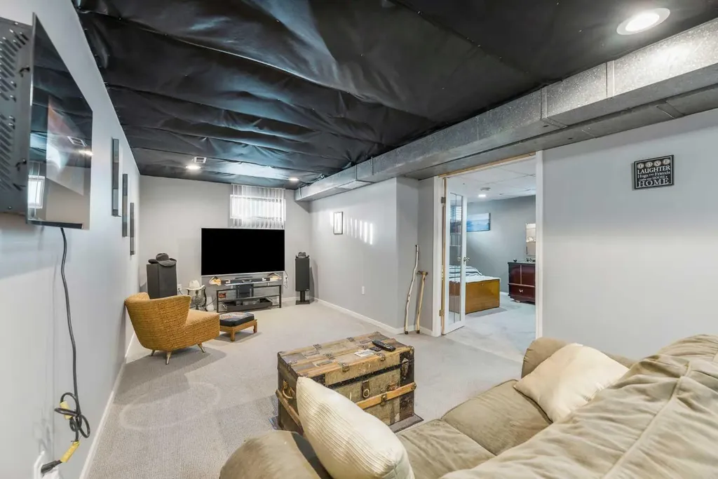 126 Springwood Drive SW Calgary AB T2W 0K5
