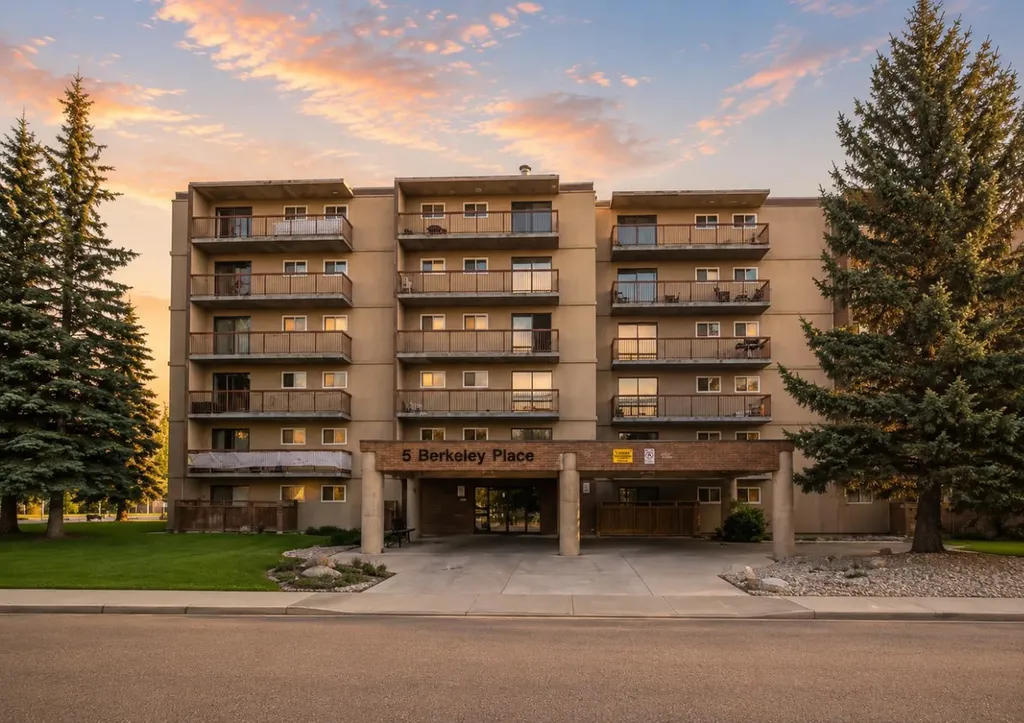 5 Berkeley Place W Lethbridge AB T1L 5M9