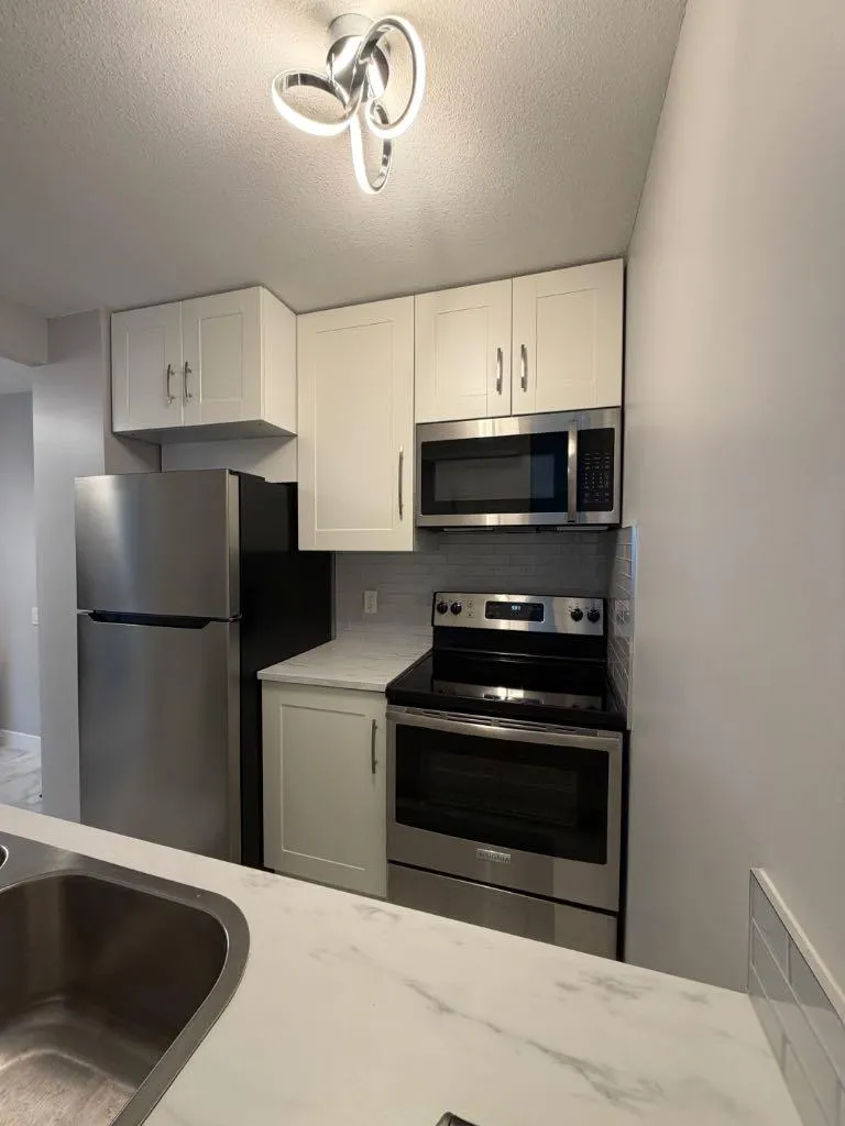 5 Berkeley Place W Lethbridge AB T1L 5M9