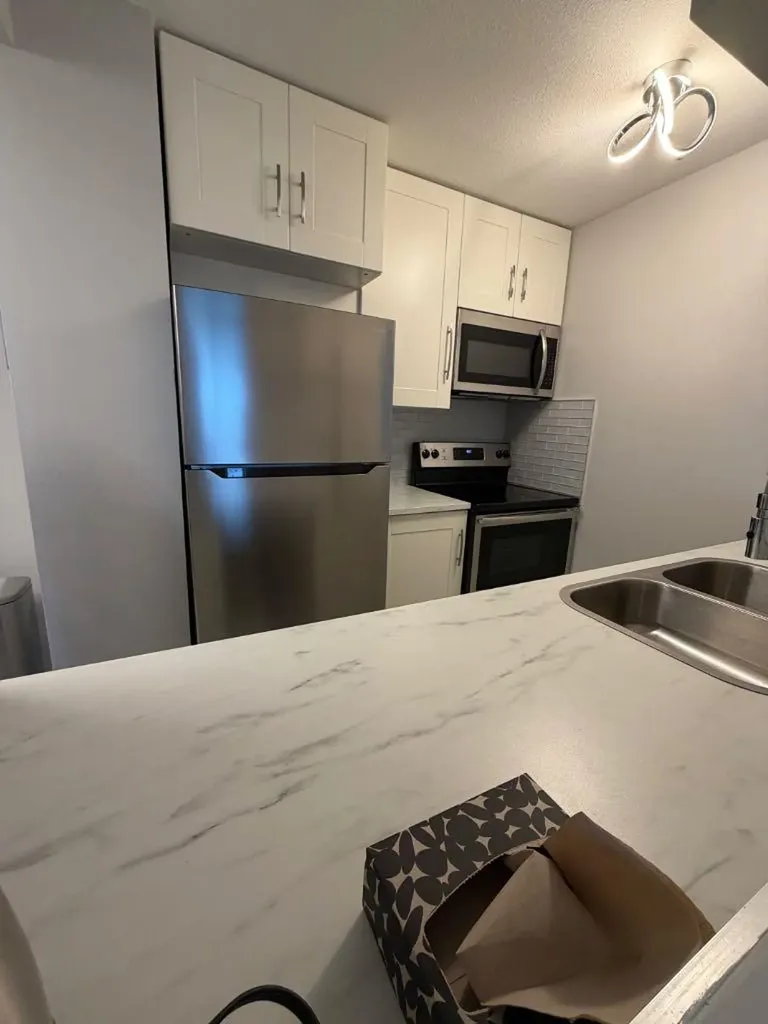 5 Berkeley Place W Lethbridge AB T1L 5M9