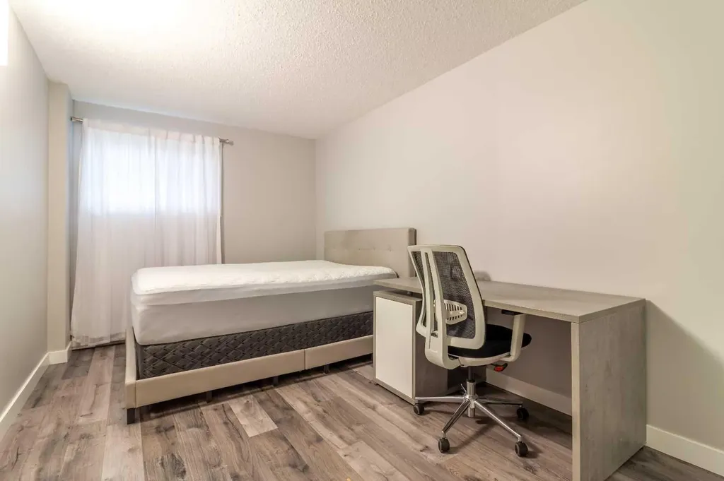 5 Berkeley Place W Lethbridge AB T1L 5M9