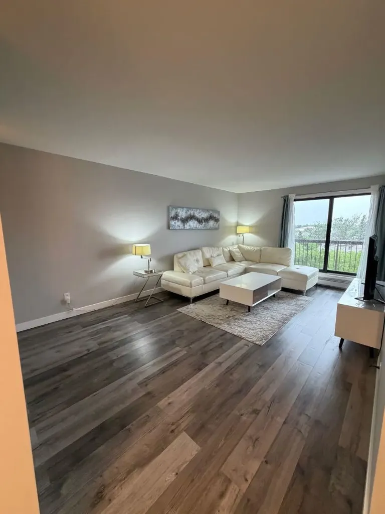 5 Berkeley Place W Lethbridge AB T1L 5M9