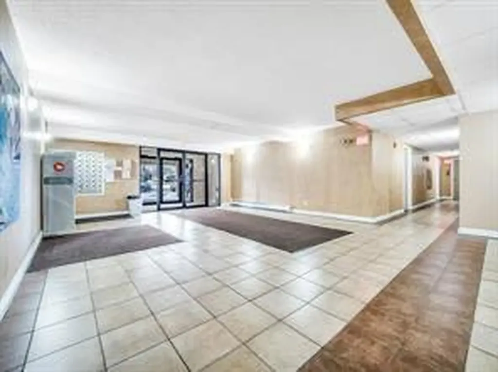5 Berkeley Place W Lethbridge AB T1L 5M9