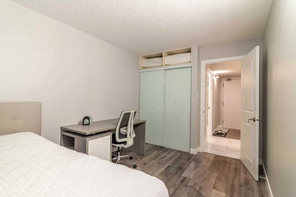 5 Berkeley Place W Lethbridge AB T1L 5M9