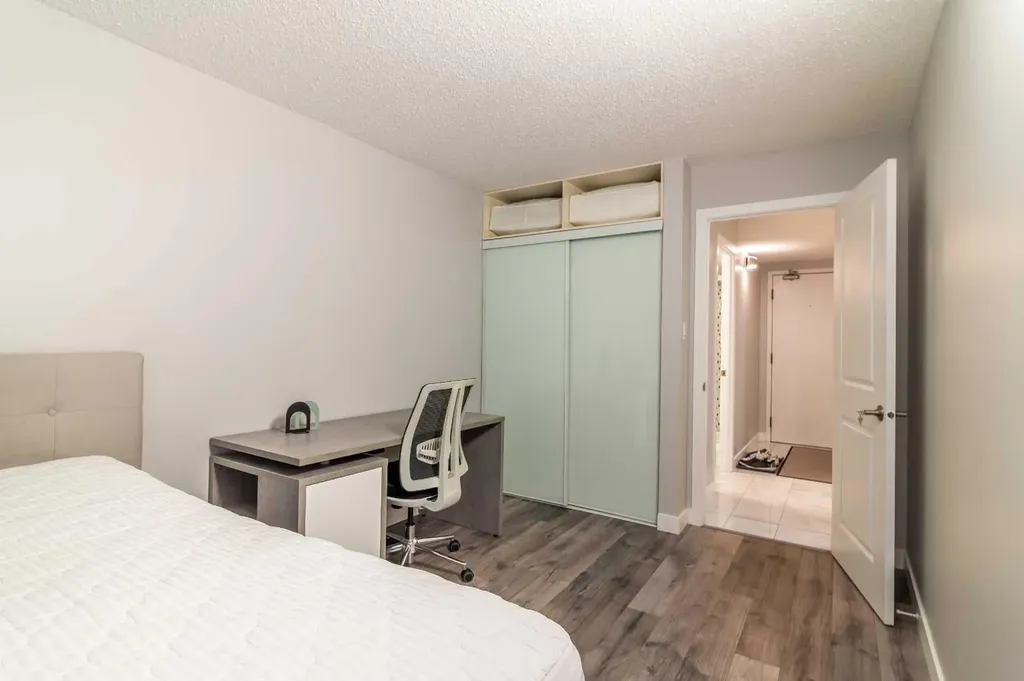 5 Berkeley Place W Lethbridge AB T1L 5M9