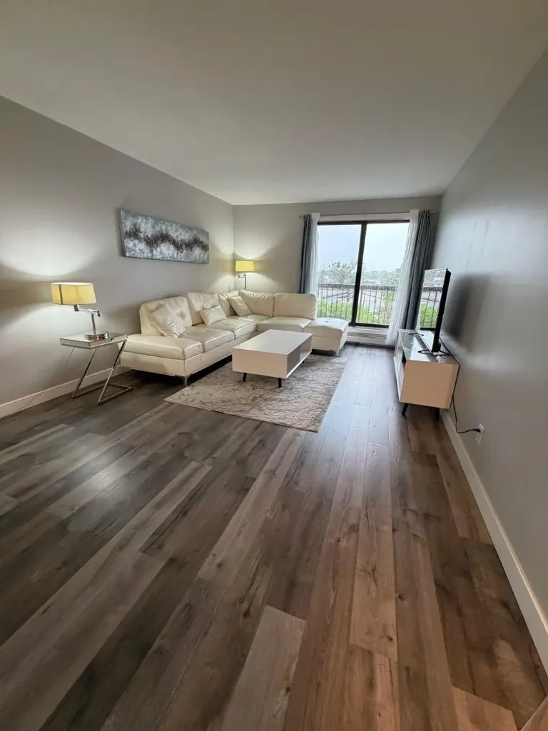 5 Berkeley Place W Lethbridge AB T1L 5M9
