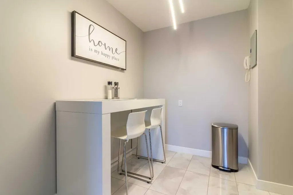 5 Berkeley Place W Lethbridge AB T1L 5M9