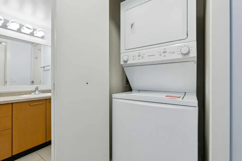 35 Richard Court SW Calgary AB T3E 7N9