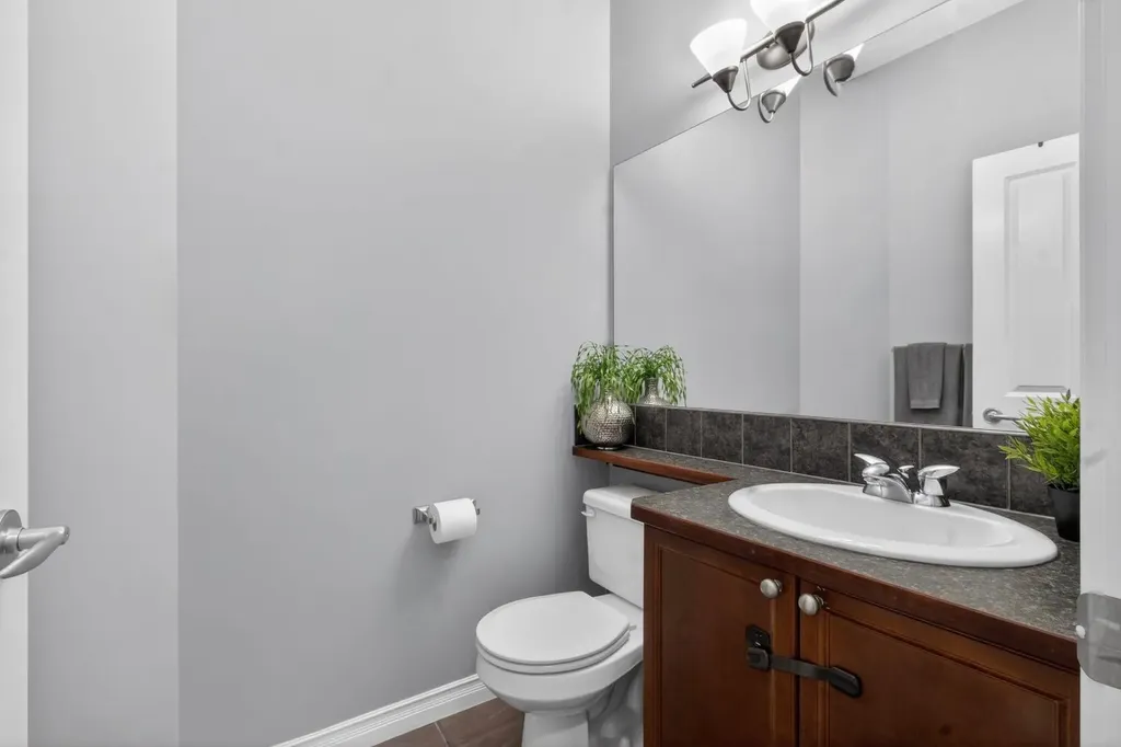 98 Evanscove Circle NW Calgary AB T3P 0A1