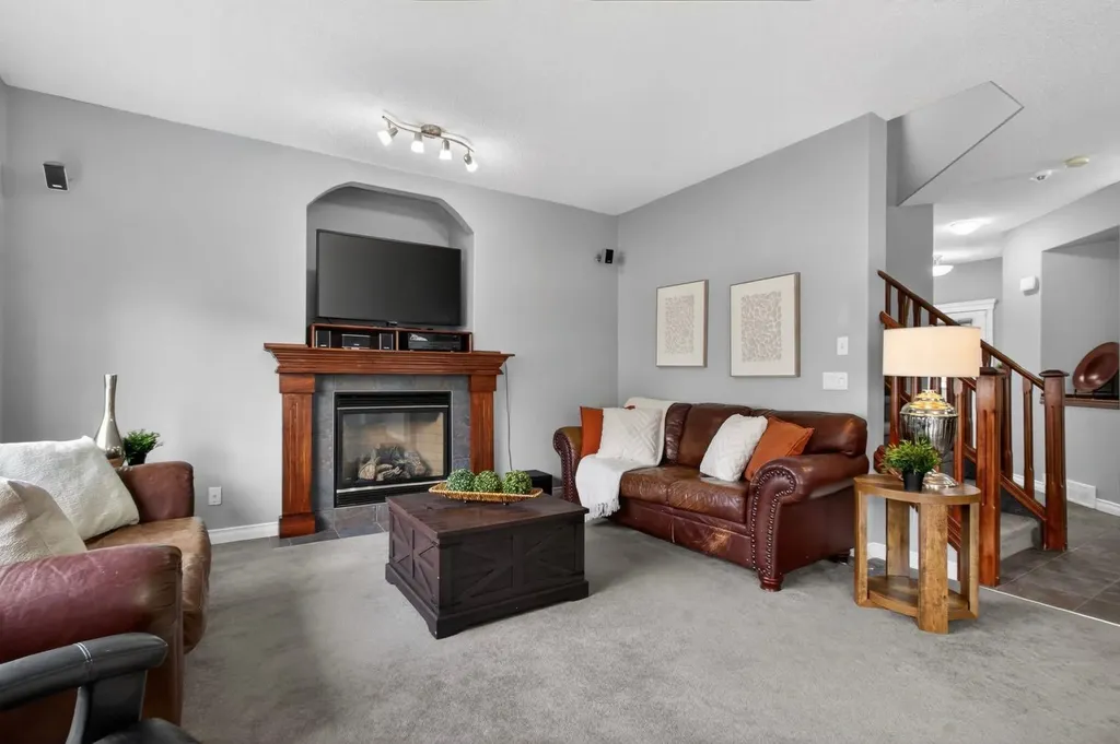 98 Evanscove Circle NW Calgary AB T3P 0A1