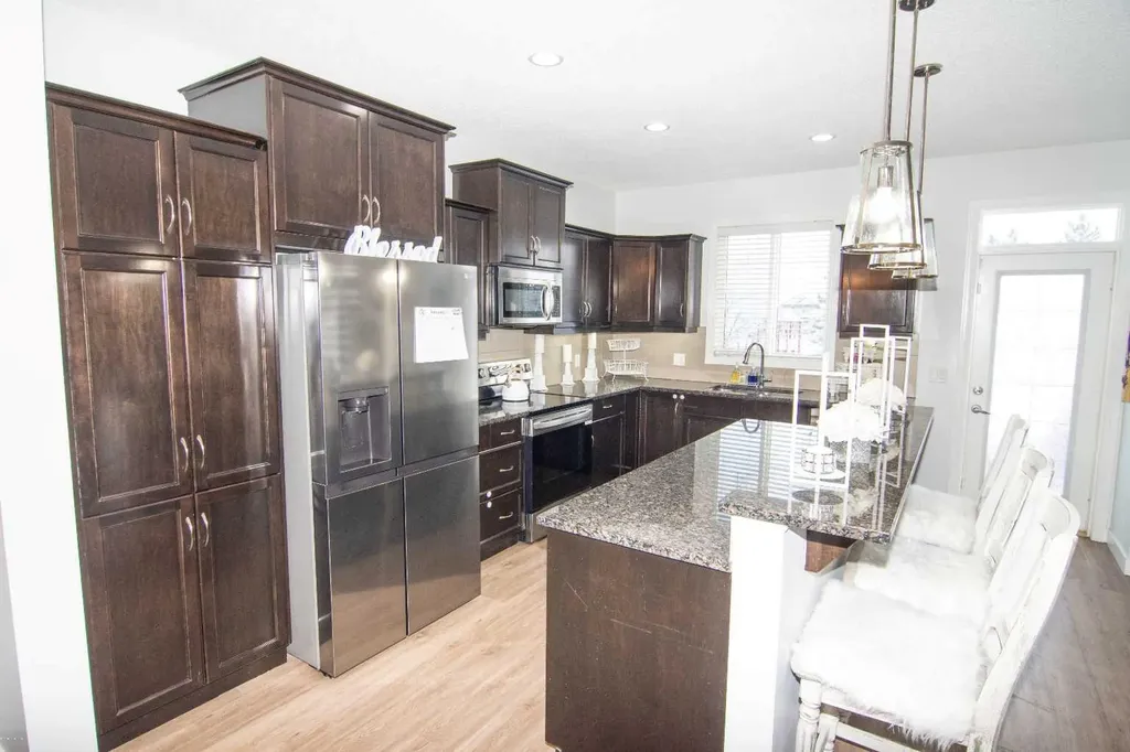 149 Cimarron Vista Crescent Okotoks AB T1S 0K3
