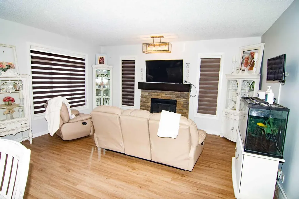 149 Cimarron Vista Crescent Okotoks AB T1S 0K3