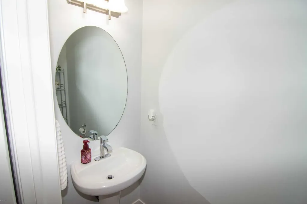 149 Cimarron Vista Crescent Okotoks AB T1S 0K3
