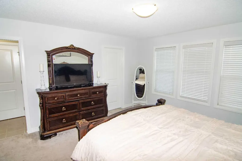 149 Cimarron Vista Crescent Okotoks AB T1S 0K3
