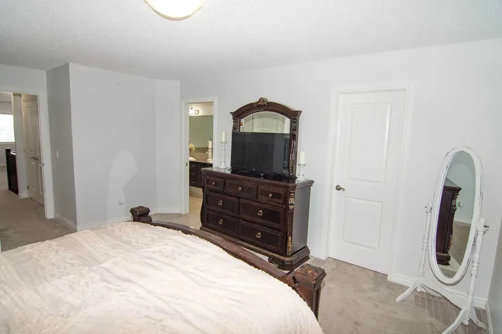 149 Cimarron Vista Crescent Okotoks AB T1S 0K3