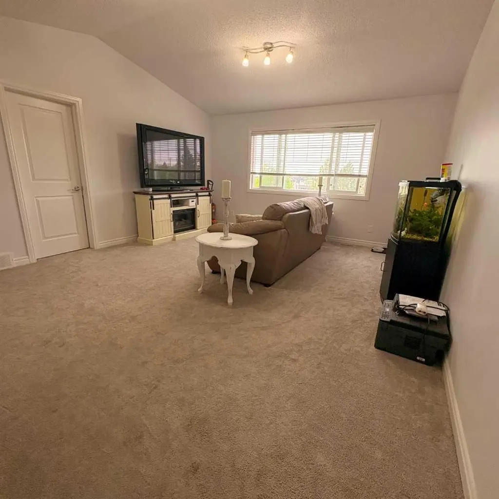 149 Cimarron Vista Crescent Okotoks AB T1S 0K3