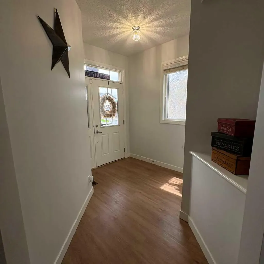 149 Cimarron Vista Crescent Okotoks AB T1S 0K3