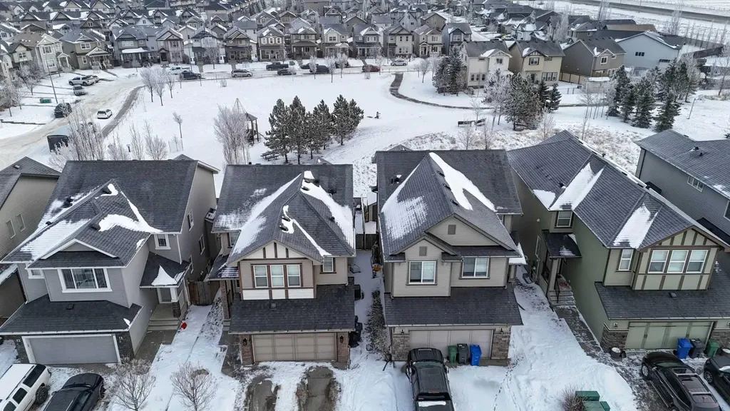 149 Cimarron Vista Crescent Okotoks AB T1S 0K3
