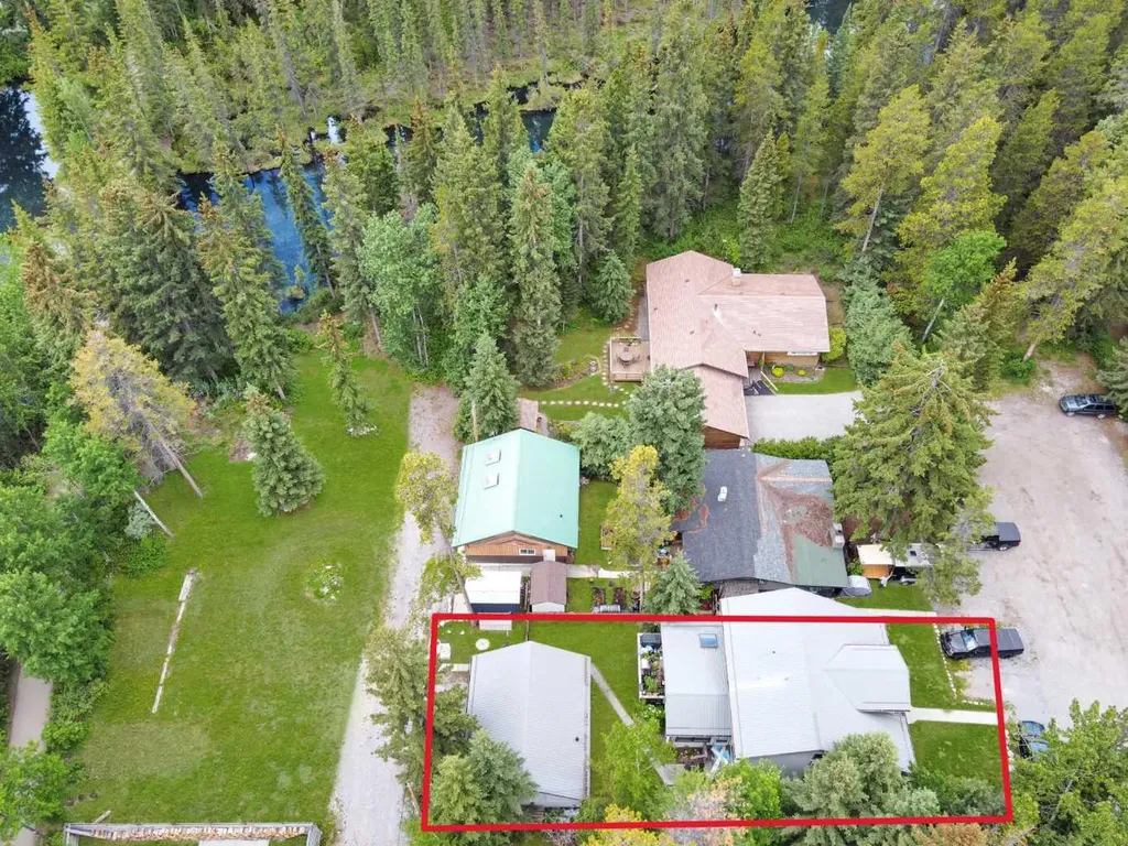 809 13 Street Canmore AB T1W1W5