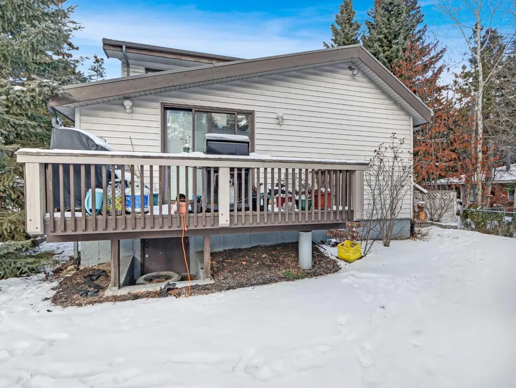 809 13 Street Canmore AB T1W1W5