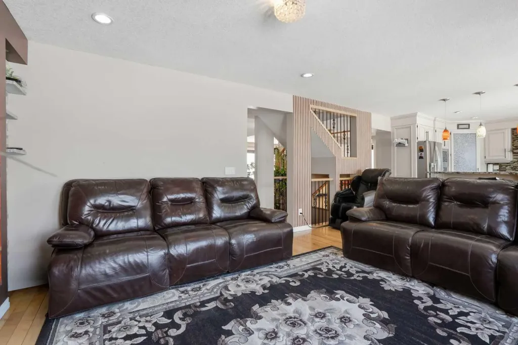 5221 Coral Shores Drive NE Calgary AB T3J 3J7