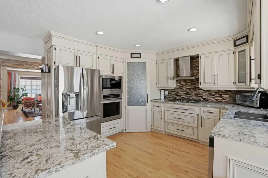 5221 Coral Shores Drive NE Calgary AB T3J 3J7