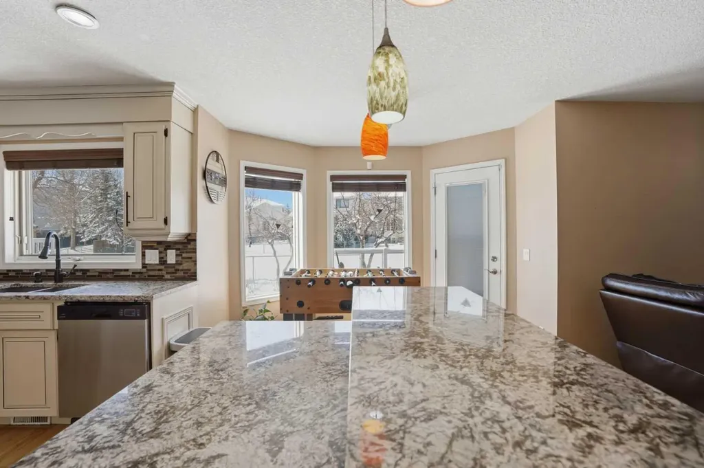 5221 Coral Shores Drive NE Calgary AB T3J 3J7
