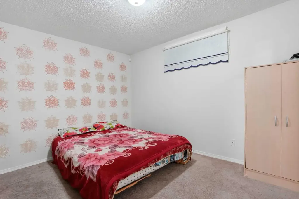 5221 Coral Shores Drive NE Calgary AB T3J 3J7