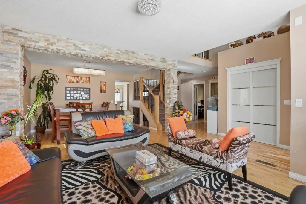 5221 Coral Shores Drive NE Calgary AB T3J 3J7