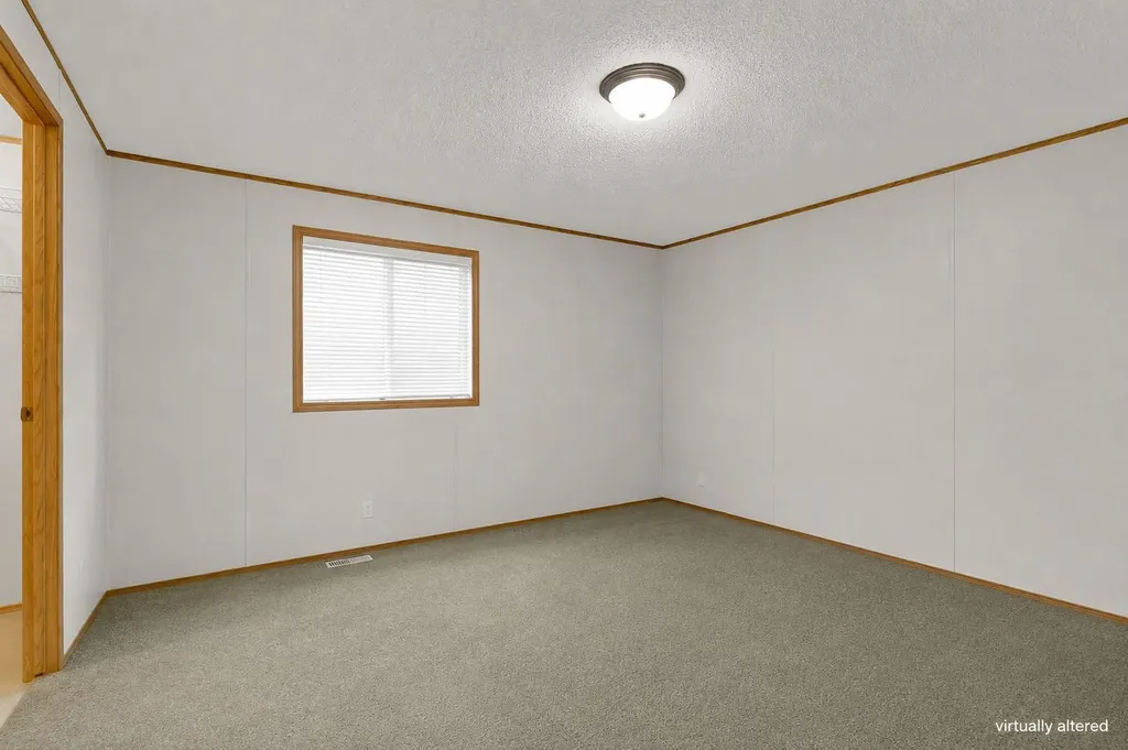 9518 111 Avenue Clairmont AB T0H0W3