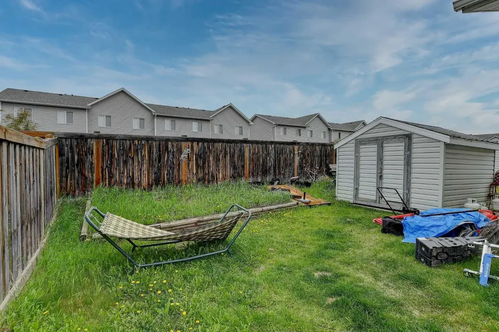 9518 111 Avenue Clairmont AB T0H0W3