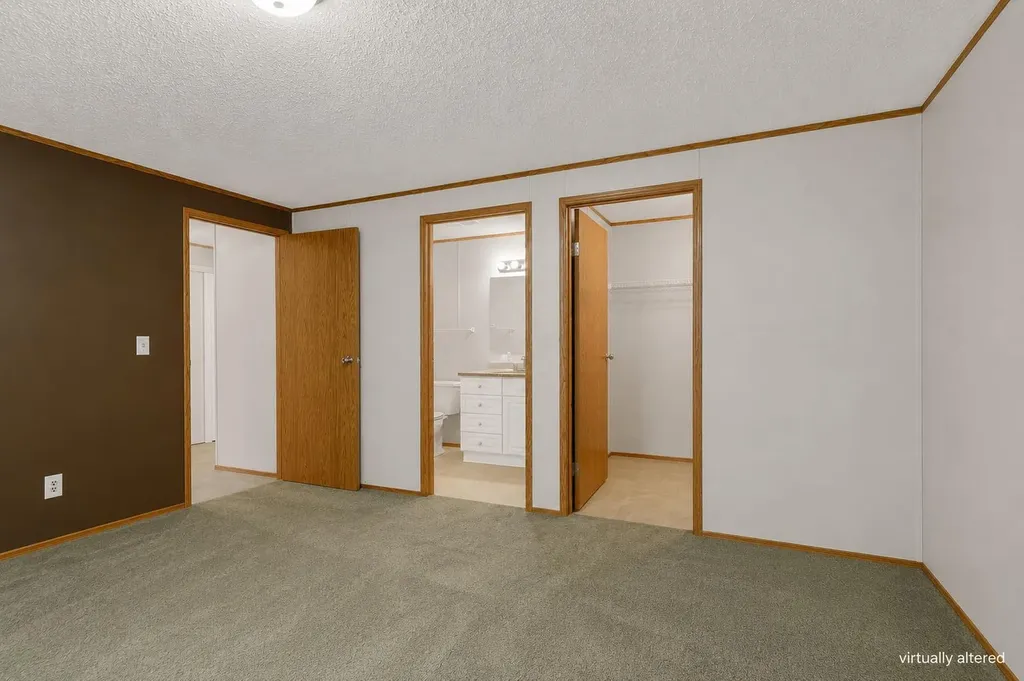 9518 111 Avenue Clairmont AB T0H0W3