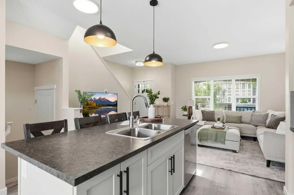 591 Mahogany Boulevard SE Calgary AB T3M 1X8