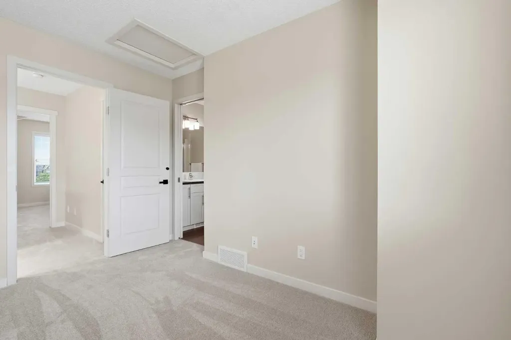 591 Mahogany Boulevard SE Calgary AB T3M 1X8