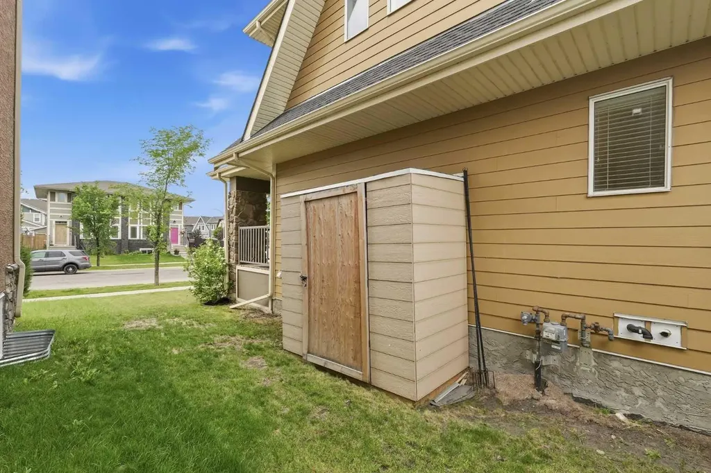 591 Mahogany Boulevard SE Calgary AB T3M 1X8