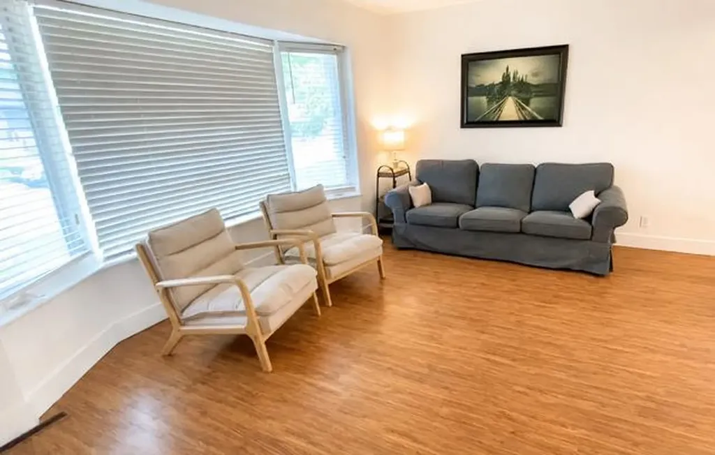 111 Willow Drive Hinton AB T7V1E5