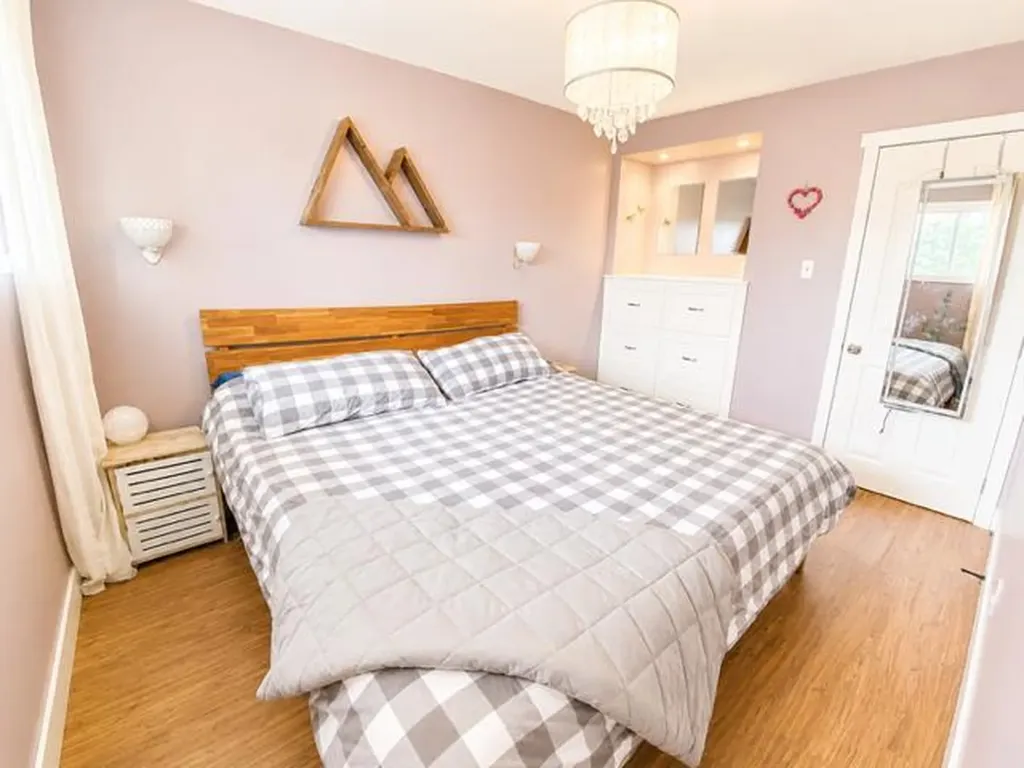 111 Willow Drive Hinton AB T7V1E5