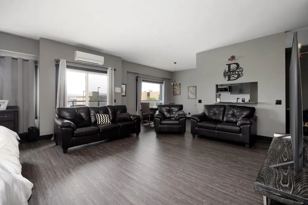 8026 Franklin Avenue Fort Mcmurray AB T9H 5K3