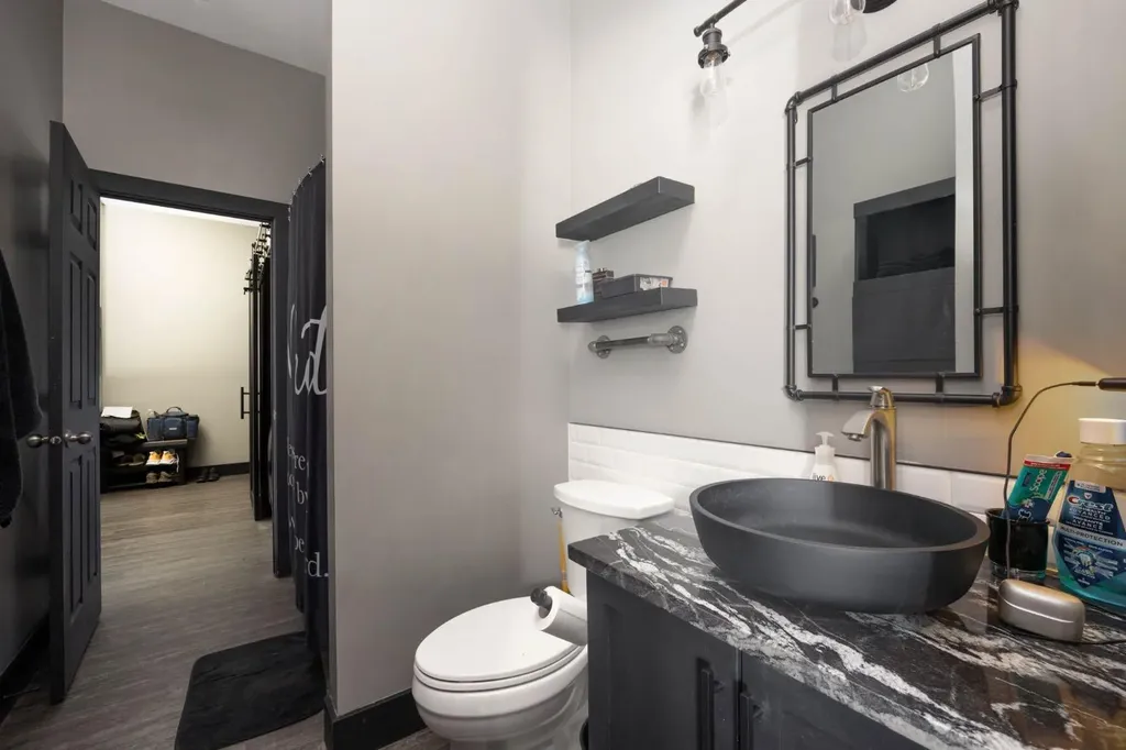 8026 Franklin Avenue Fort Mcmurray AB T9H 5K3