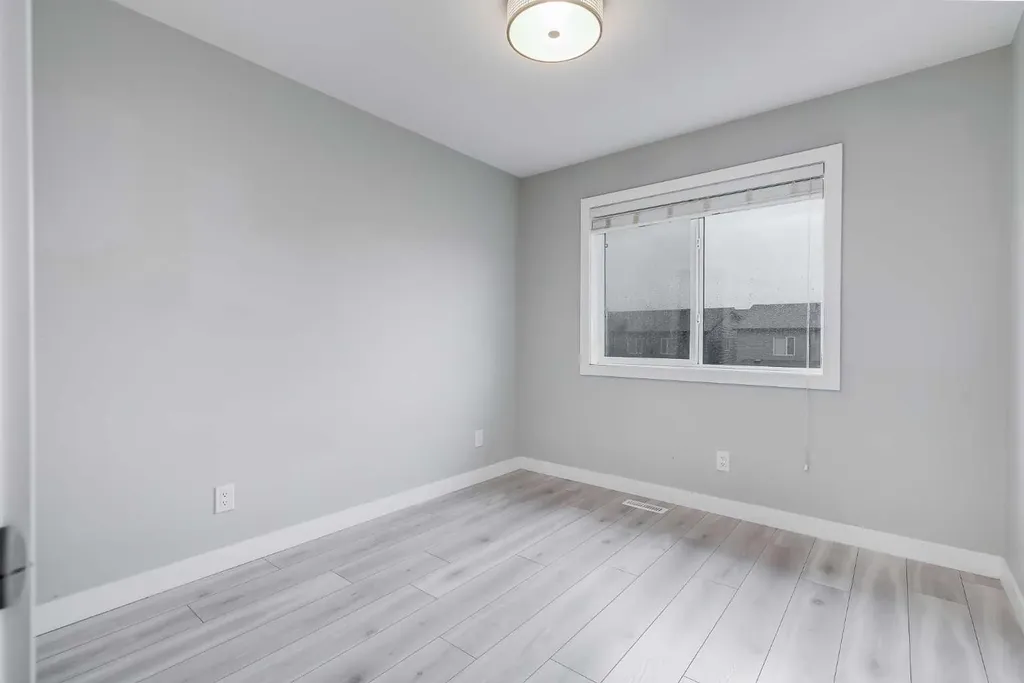 25 Red Embers Place NE Calgary AB T3N 1K6