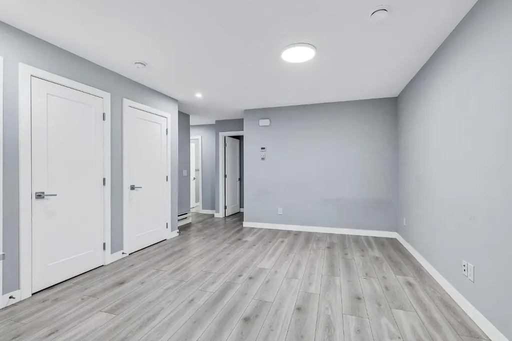 25 Red Embers Place NE Calgary AB T3N 1K6