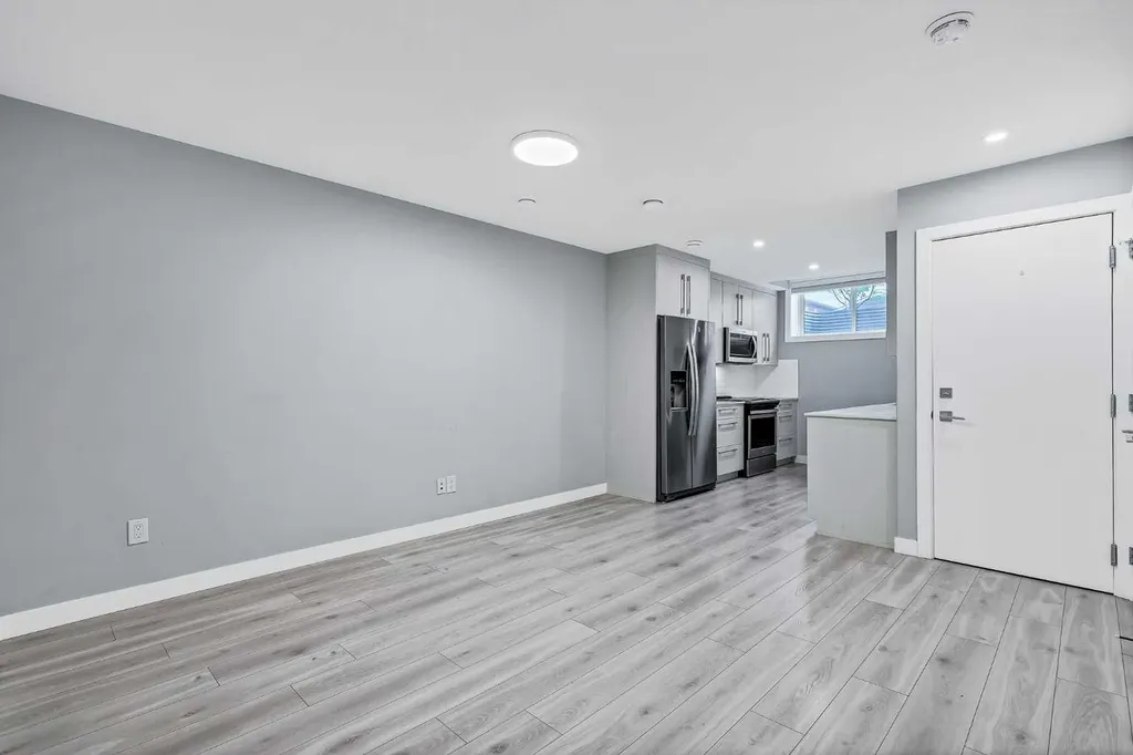 25 Red Embers Place NE Calgary AB T3N 1K6