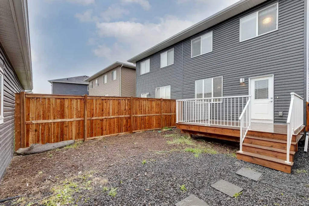 25 Red Embers Place NE Calgary AB T3N 1K6