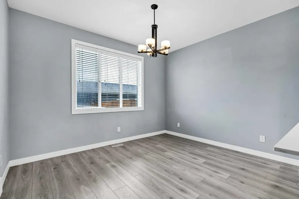 25 Red Embers Place NE Calgary AB T3N 1K6