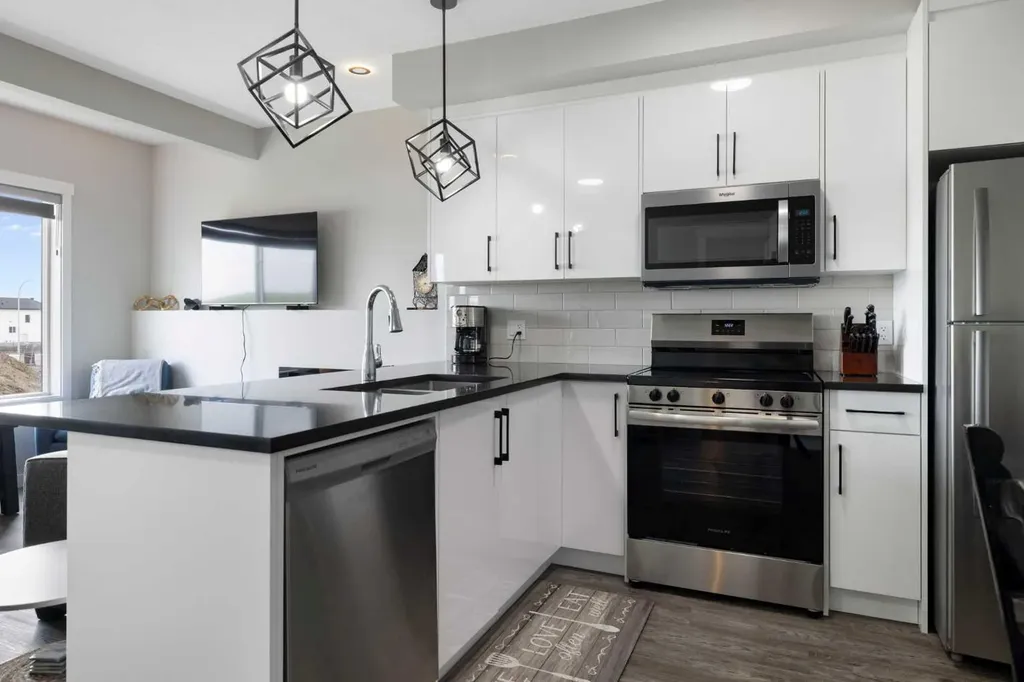 836 Edgefield Street Strathmore AB T1P 0A7